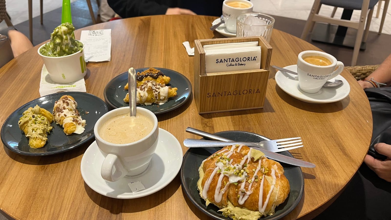 Santagloria Coffee & Bakery