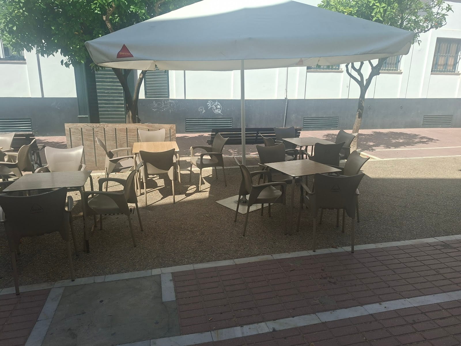 CAFE&BAR AURA