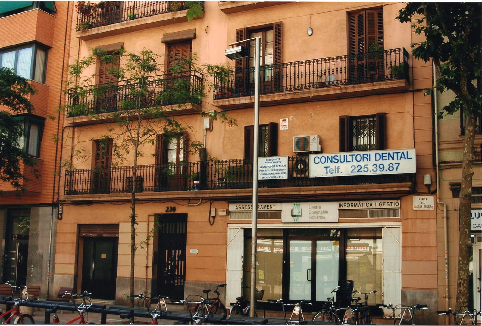 Syra Coffee - Poblenou photo 2