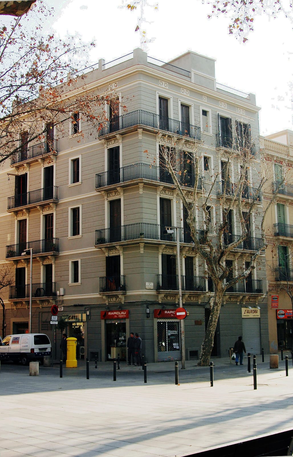 Syra Coffee - Poblenou photo 5