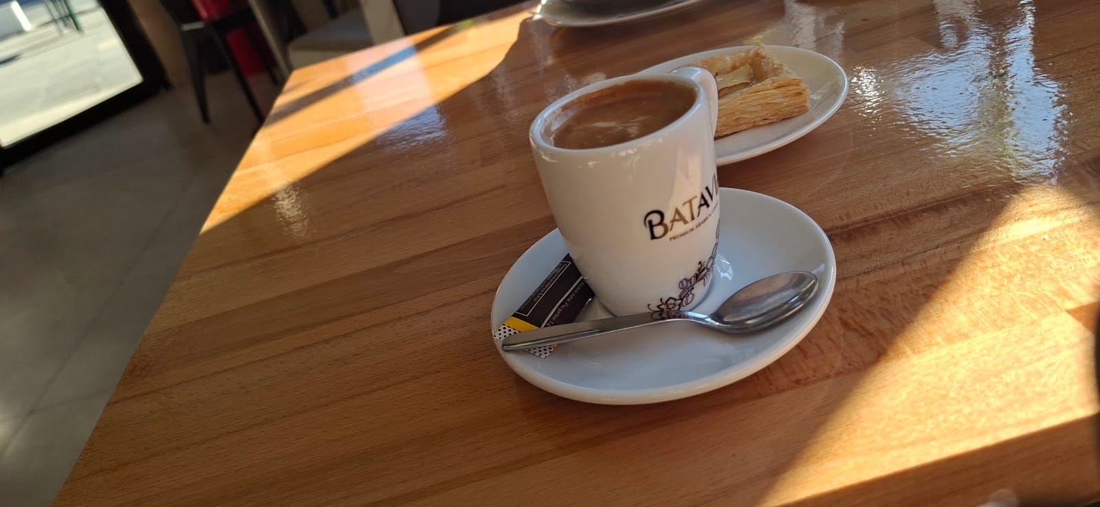 Entre cafès