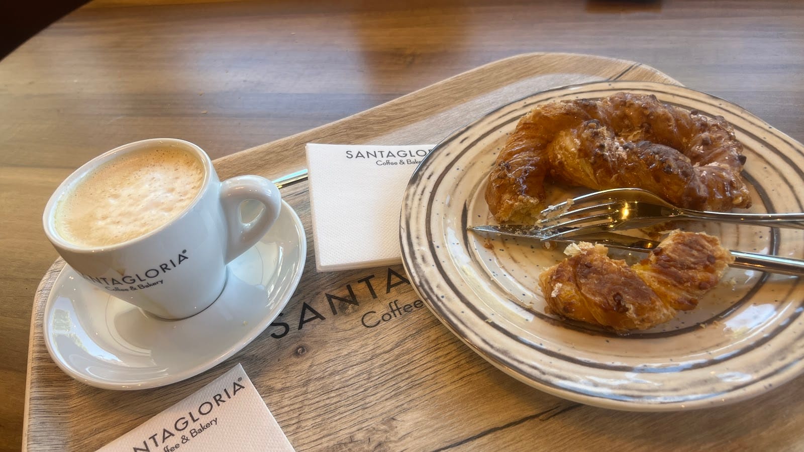 Santagloria Coffee & Bakery