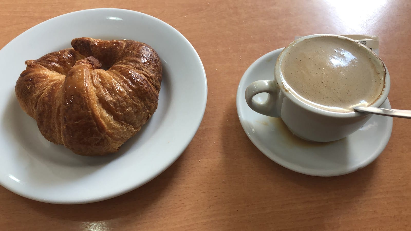 EL Petit Cafe