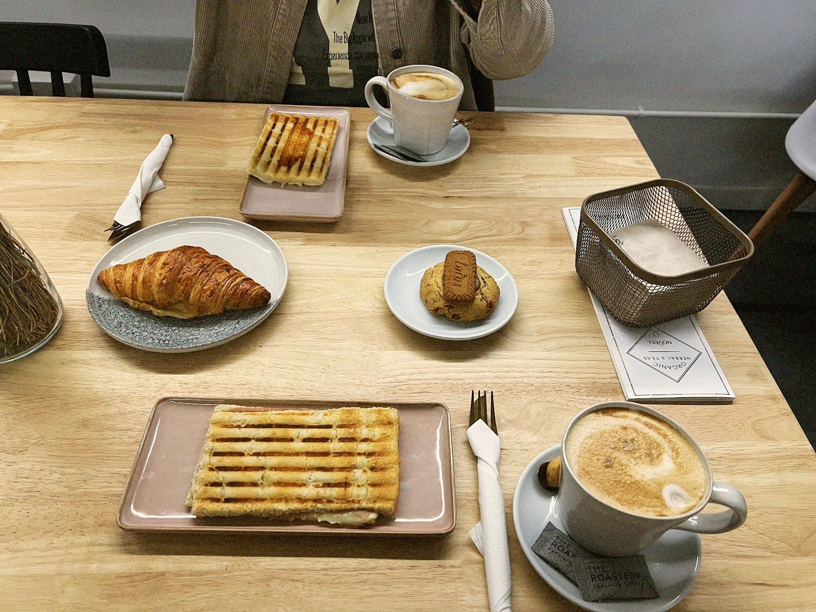 April's Coffee