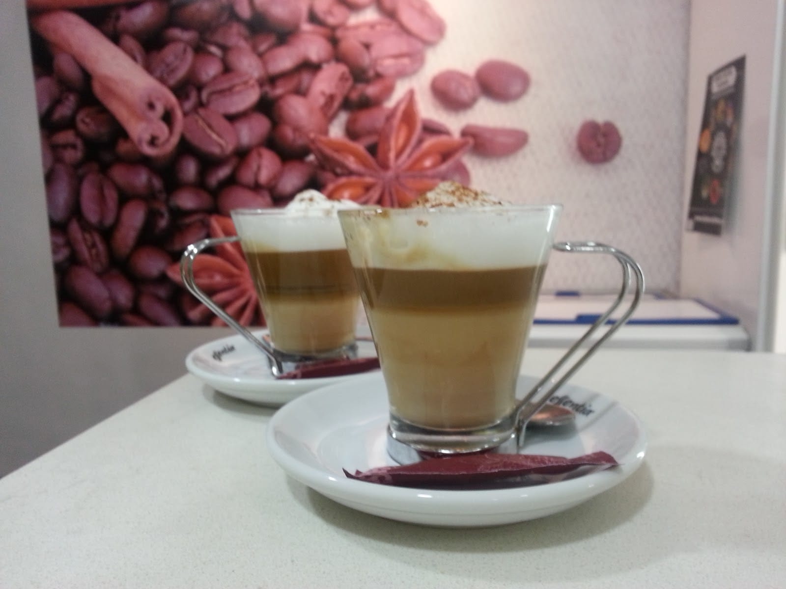 COFFEE CREAM Cafetería-Zumería