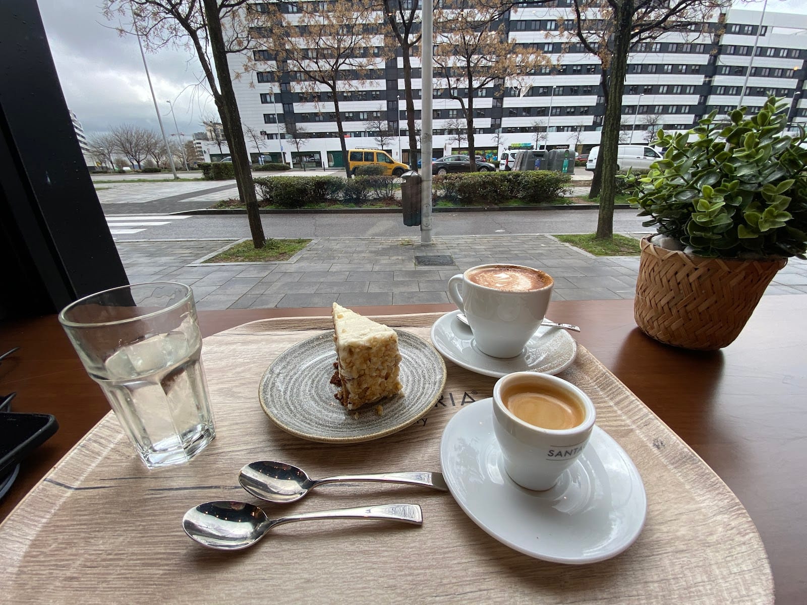 Santagloria Coffee & Bakery
