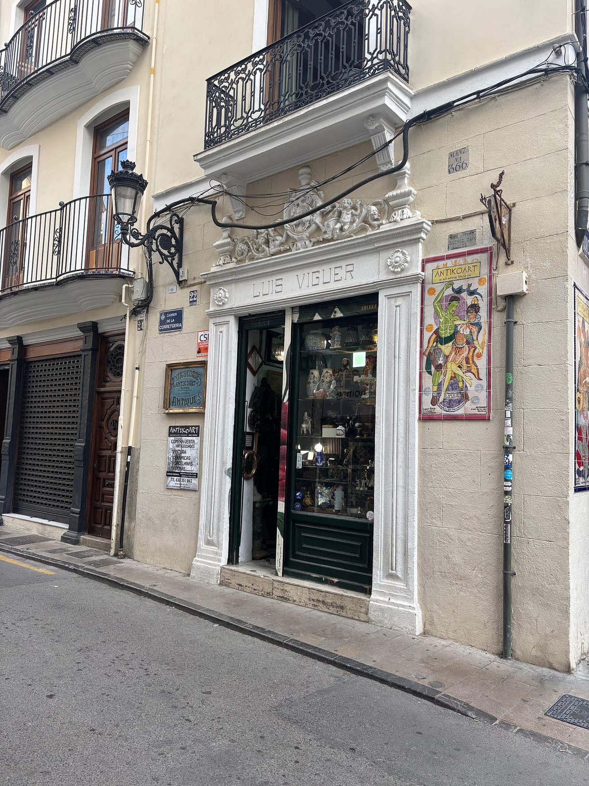 La Droguería photo 2