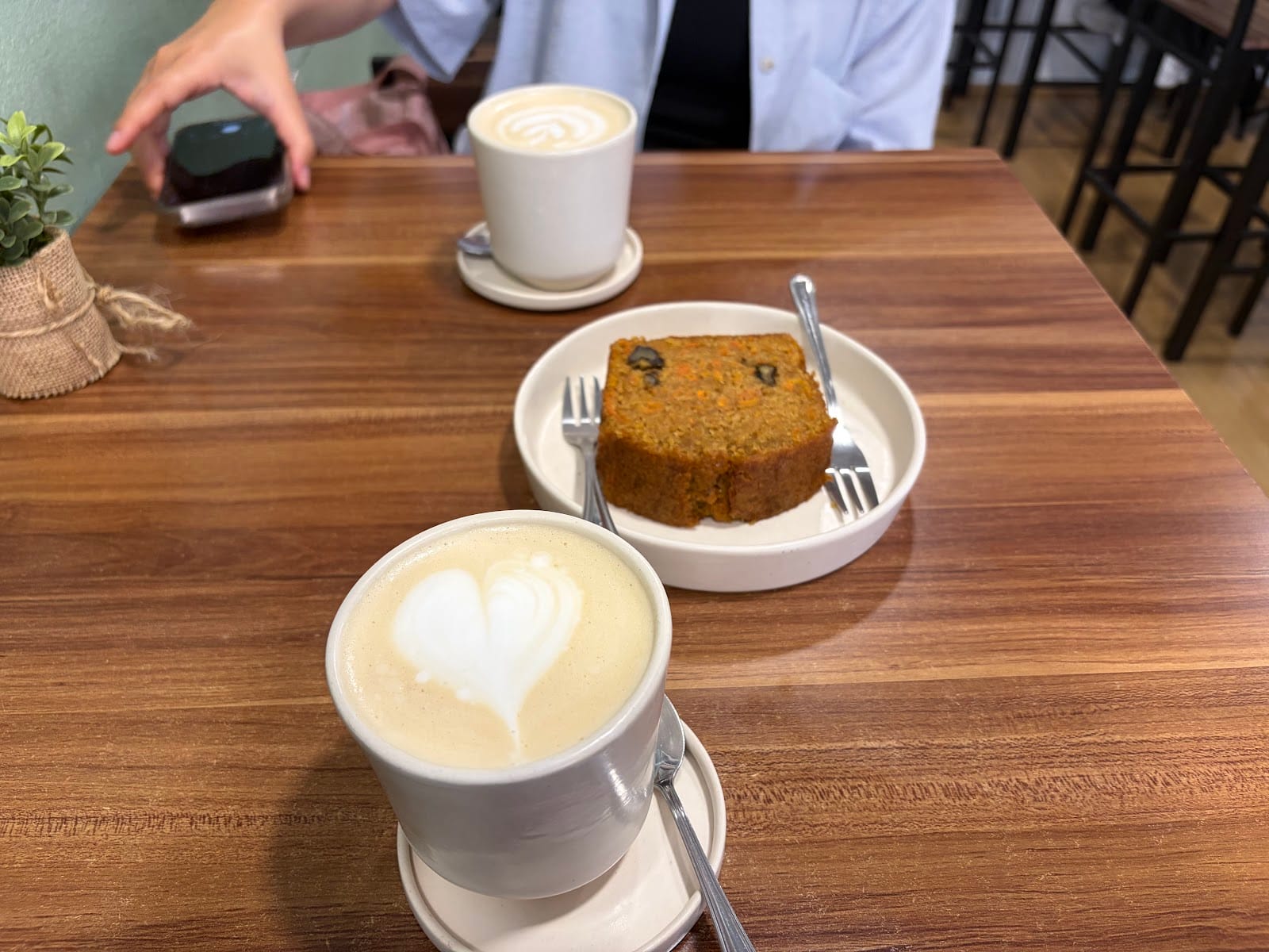FloRa bake & Espresso - Specialty coffee and pastry