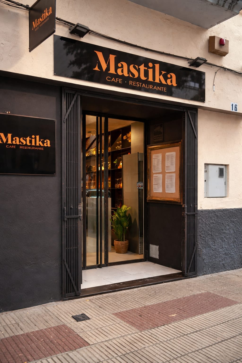Cafe Restaurante Mastika