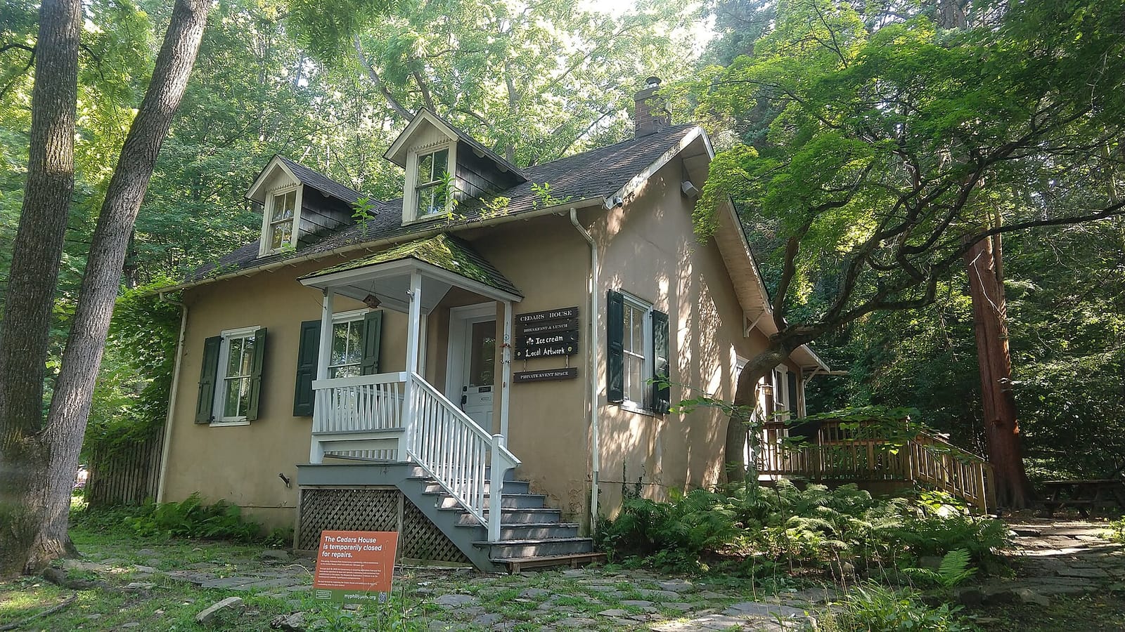 The Cedars House photo 2