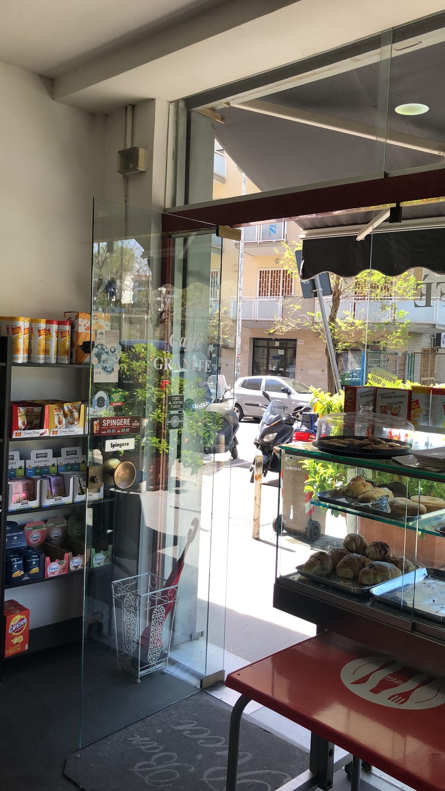 Bar è caffè