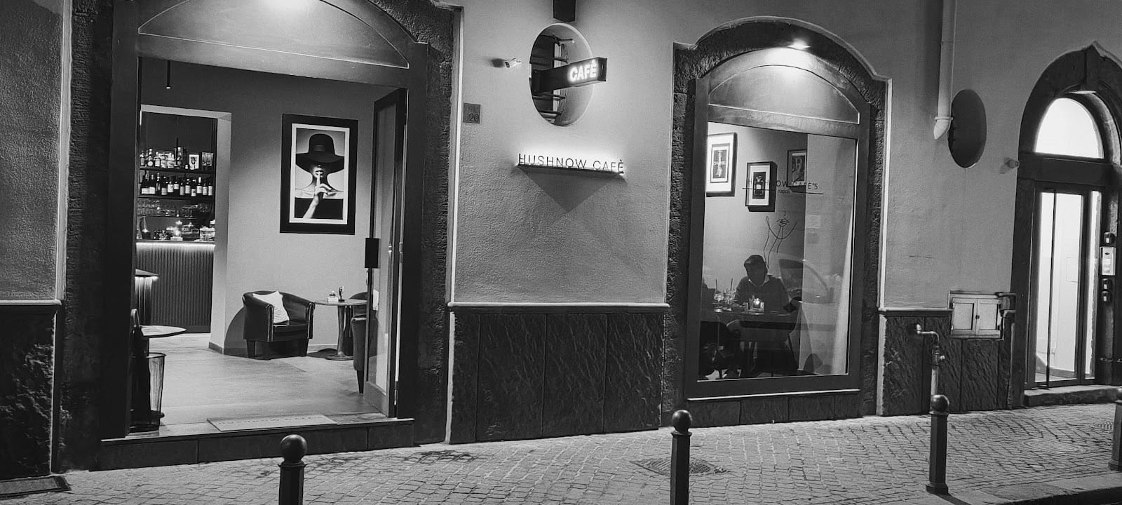 Hushnow Cafe 5