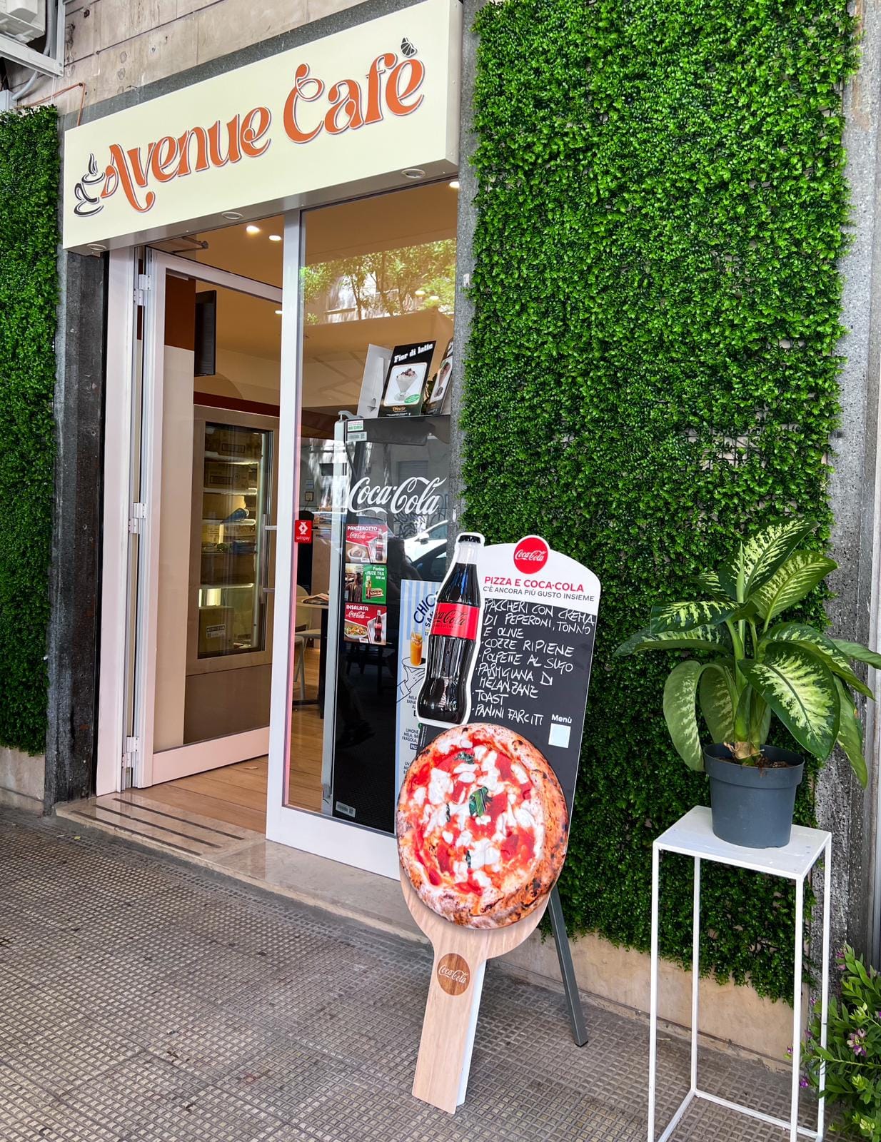 Avenue Cafè