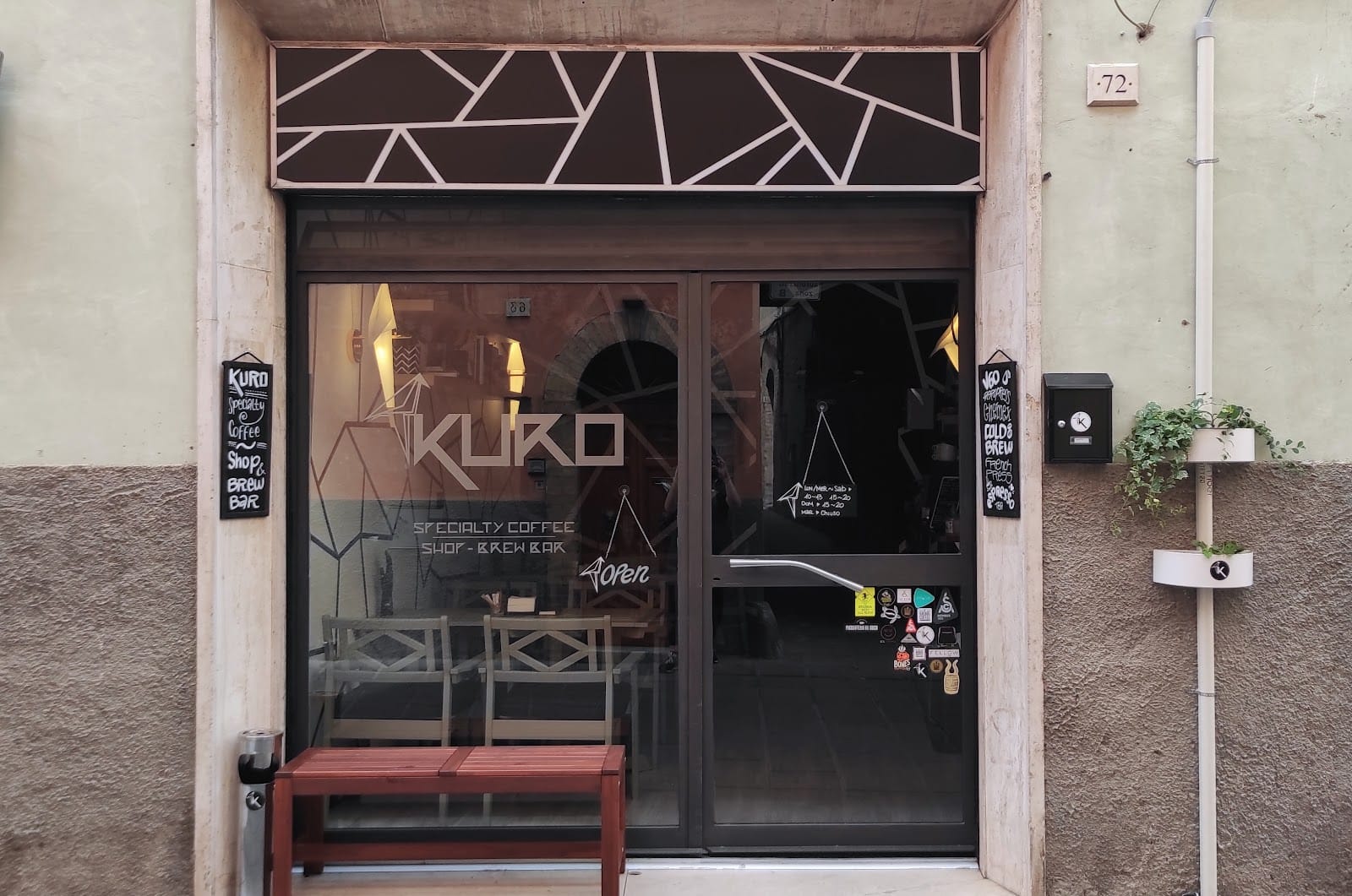 KURO - Specialty Coffee Shop & Brew Bar