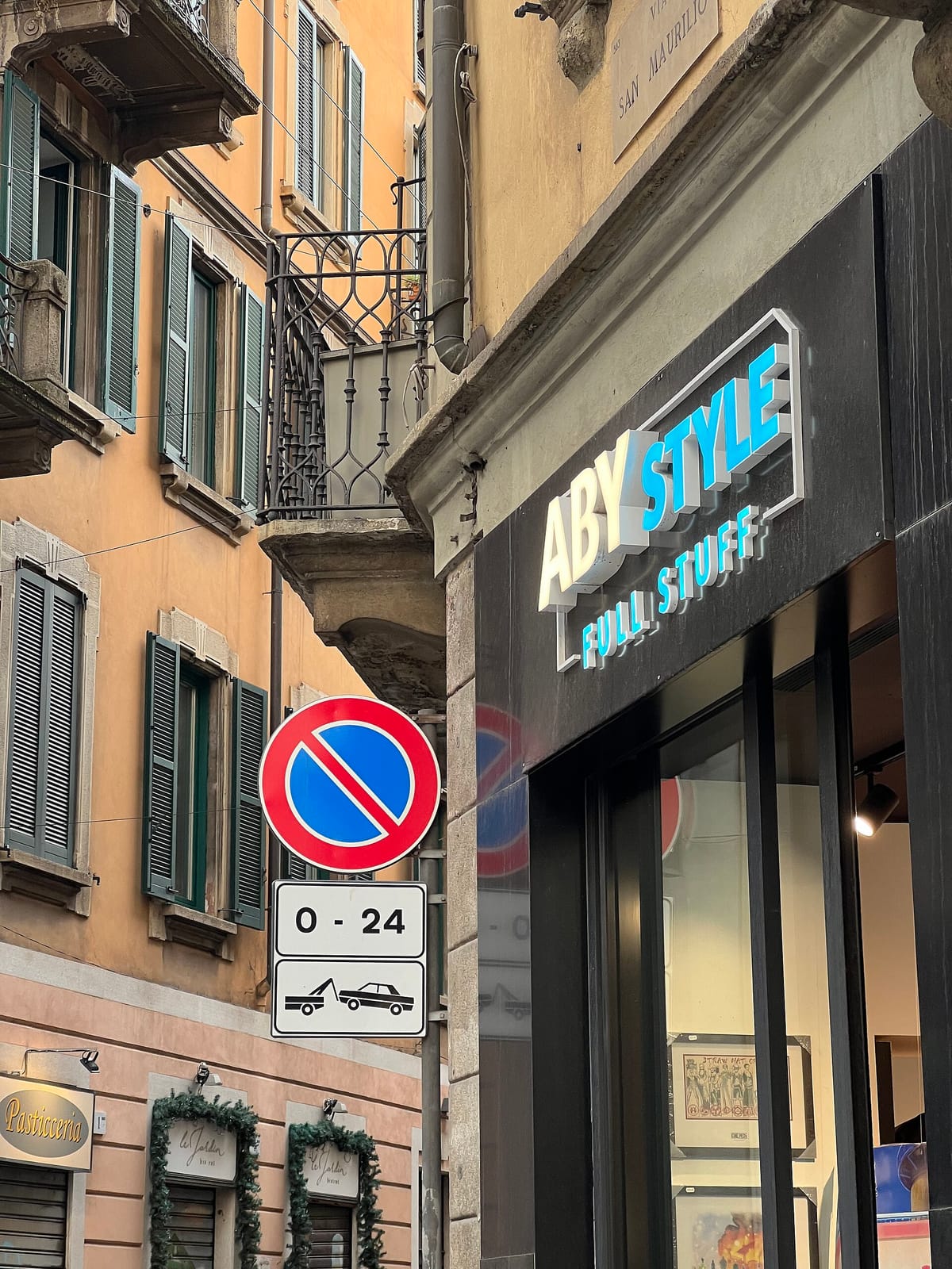 Giornali con Caffè photo 3