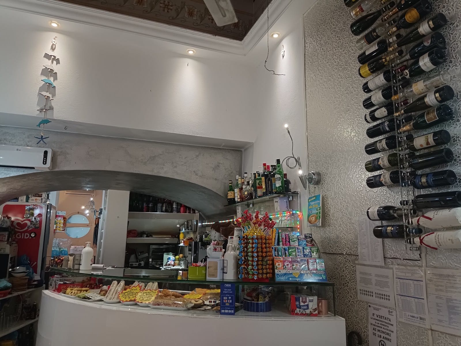 Bar "SAPORI E CAFFÈ" di Lin Liangfen