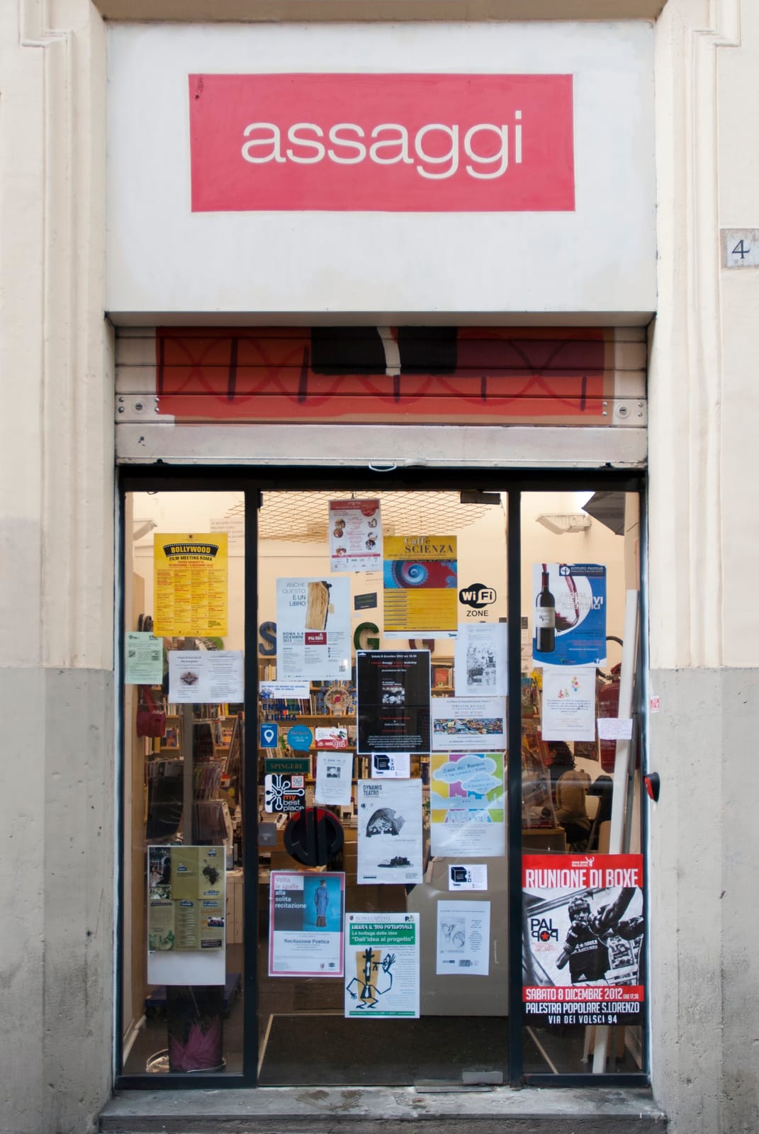 TOMO Libreria Caffè