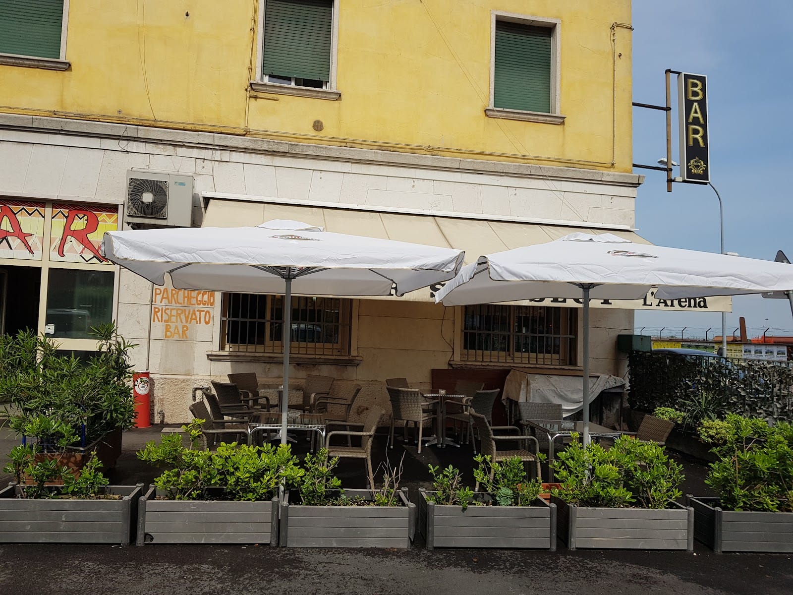 Min Cafe'