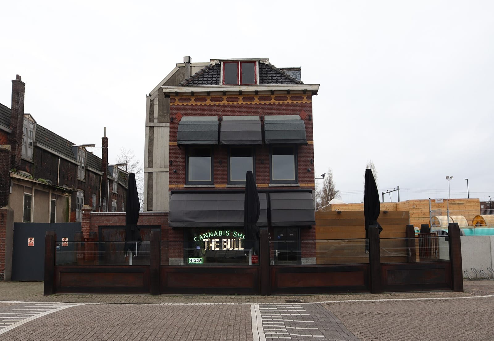 Coffeeshop The Bull photo 4