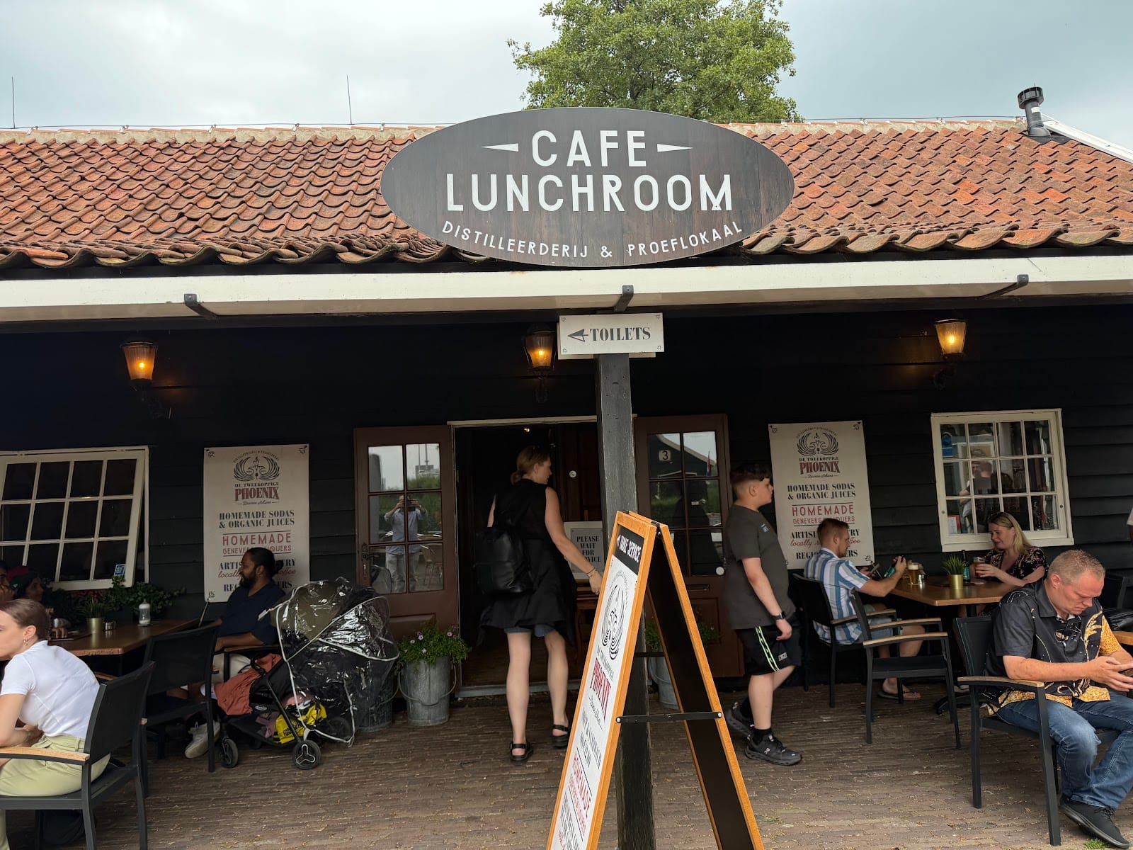 Cafe lunch room