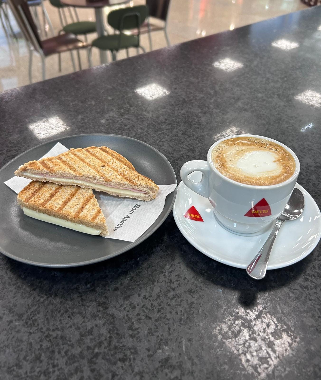 Casa Latina Café e Produtos Latinos