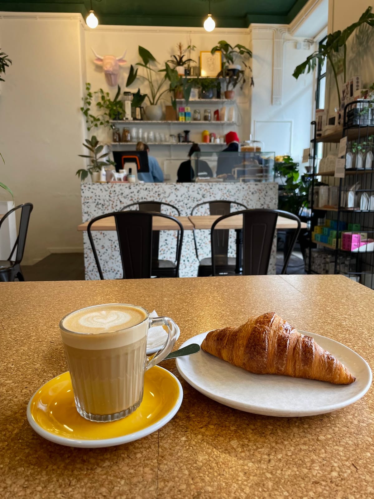 Milkees - Specialty Coffee & Cookies
