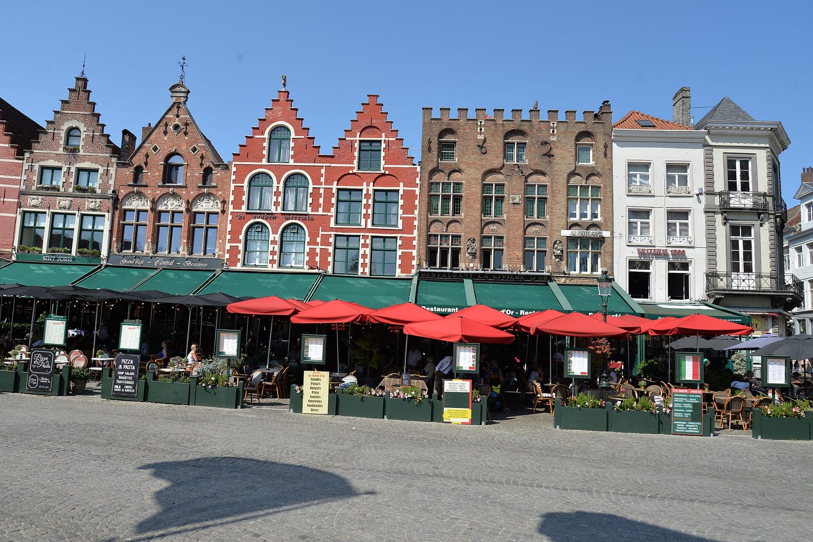 AVI '38 Specialty Coffeebar Bruges photo 4