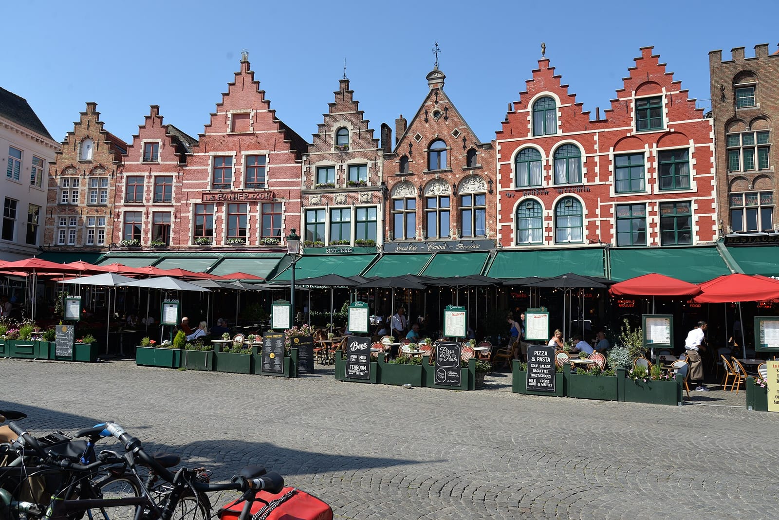AVI '38 Specialty Coffeebar Bruges photo 5