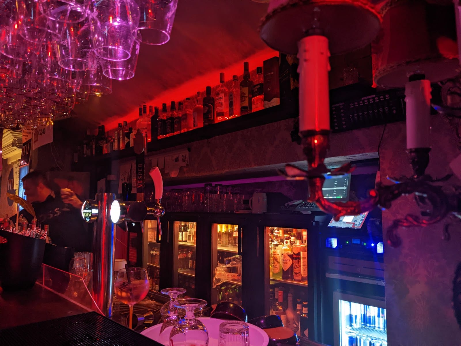 Piaf nightclub