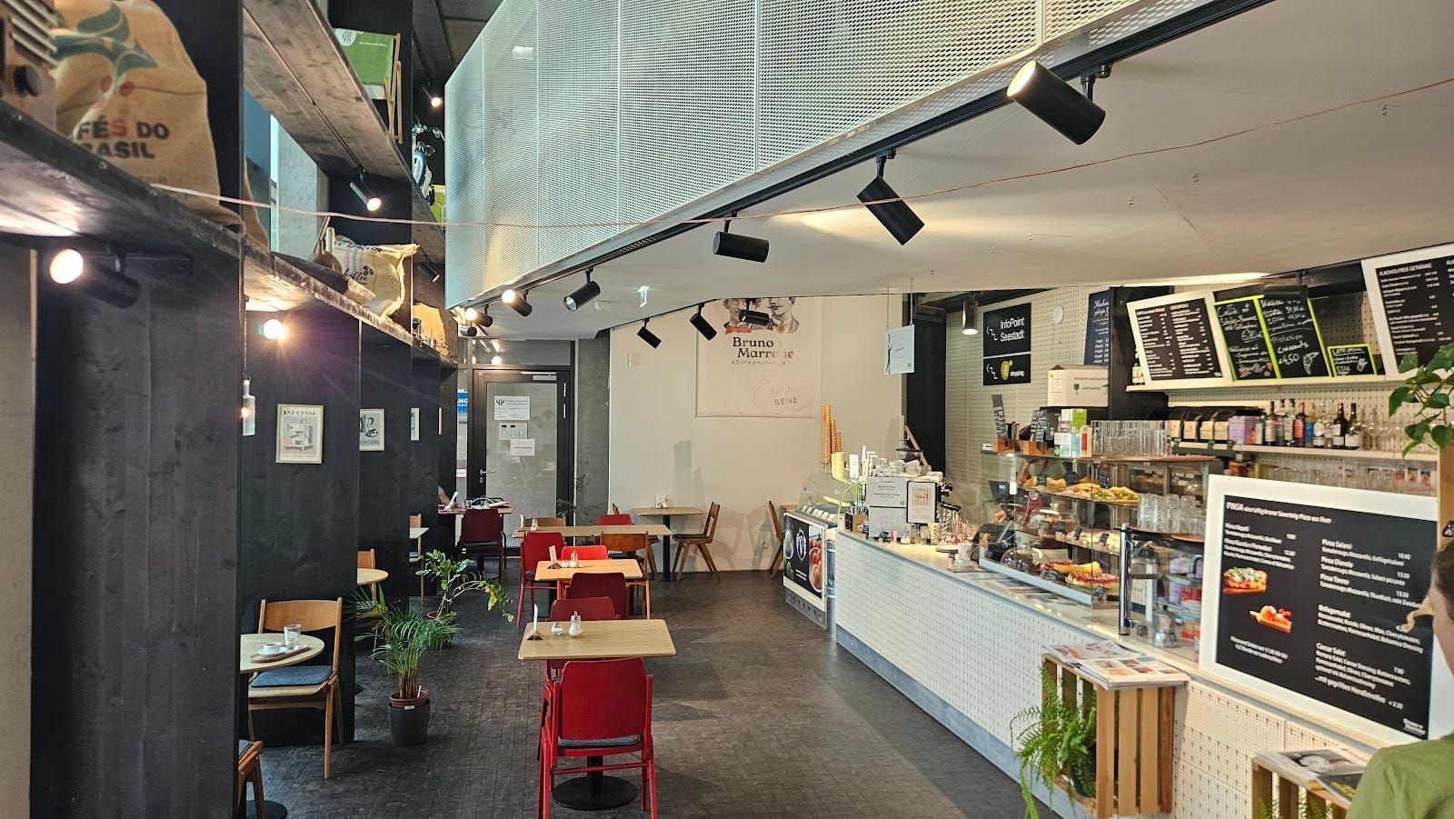 Bruno e Marrone Seestadt Café & Kaffeerösterei