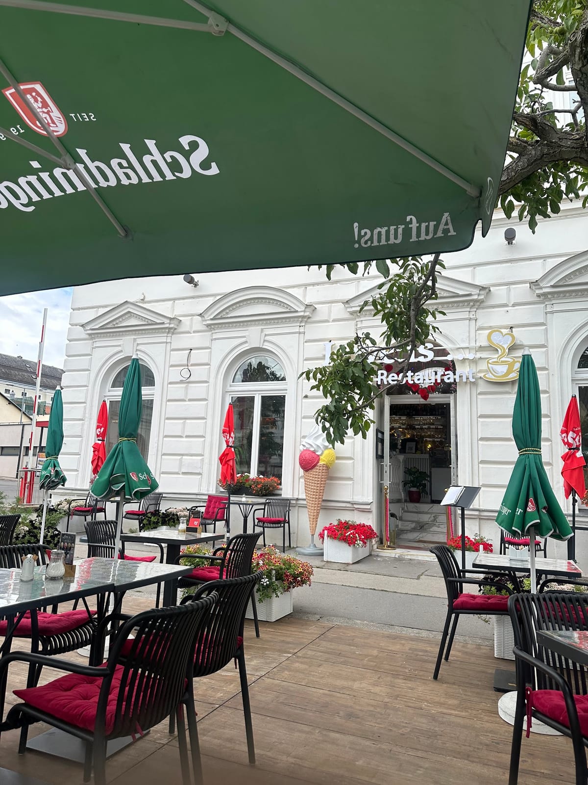 Love Is Café & Restaurant Vienna
