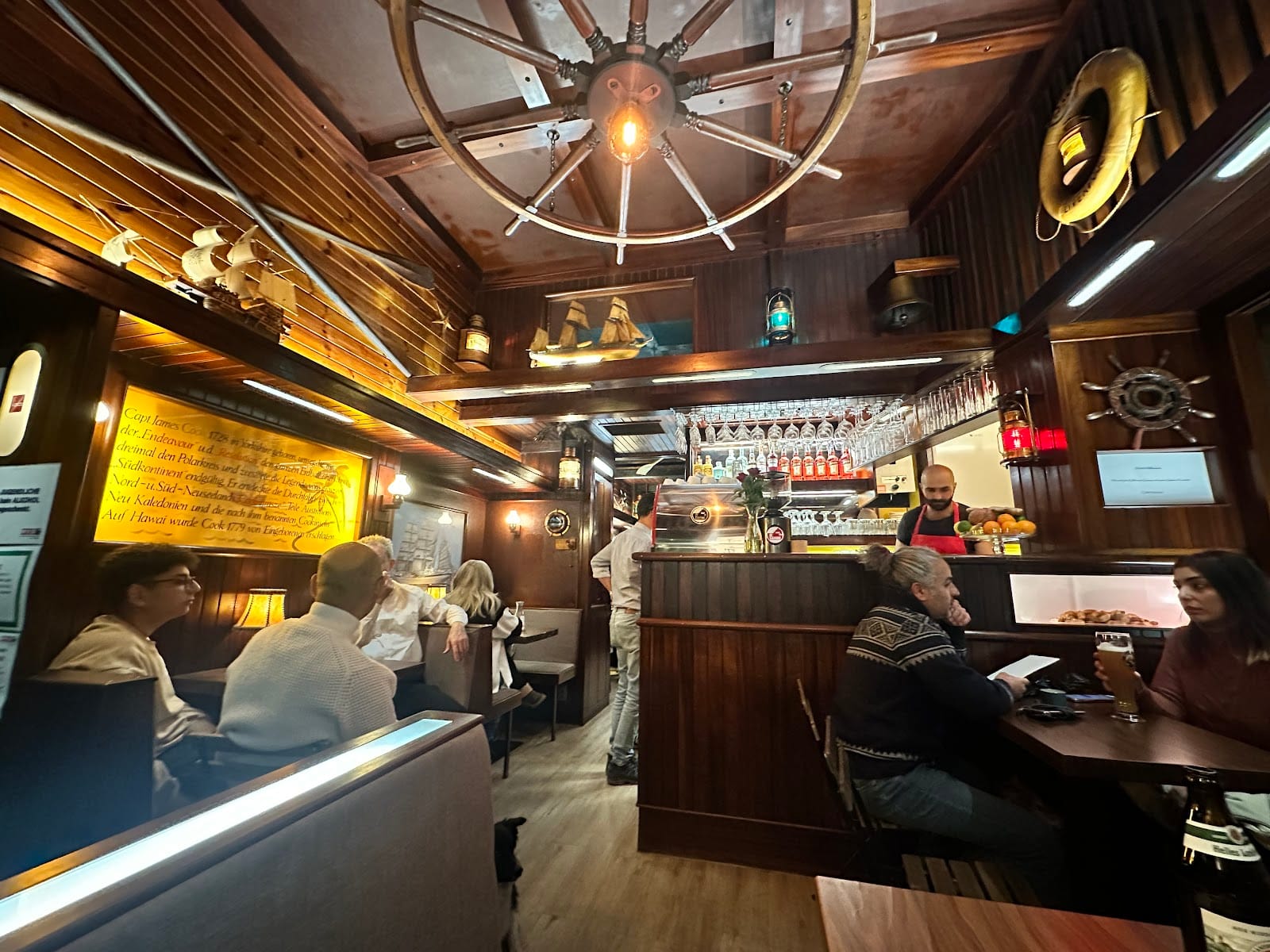 Cafe Holzdeck