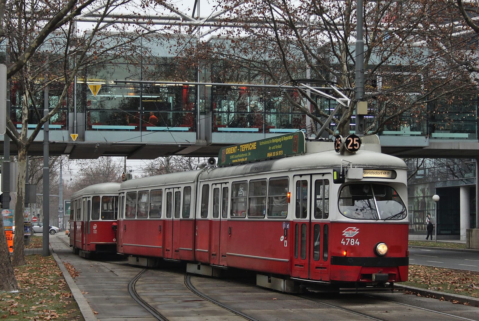 Tauber Café Donauzentrum BT4 photo 5
