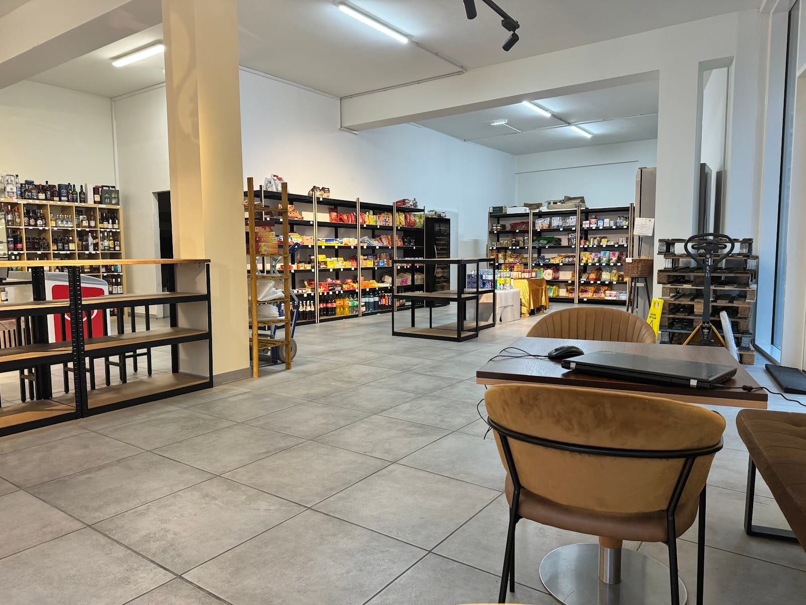 A. Central Shop & Cafe