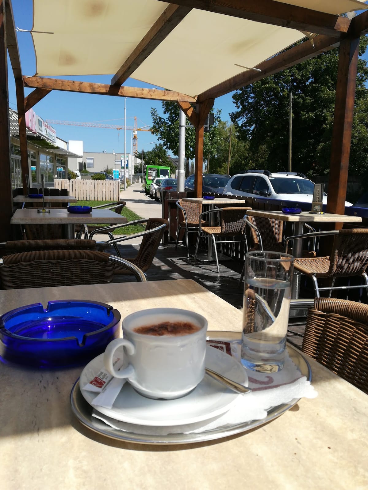 Café La Nada