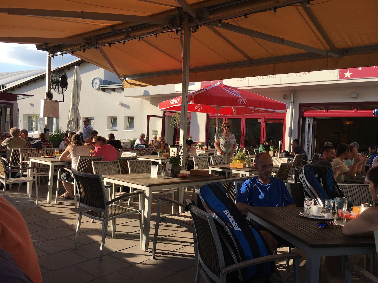 Cafe Restaurant Lounge
