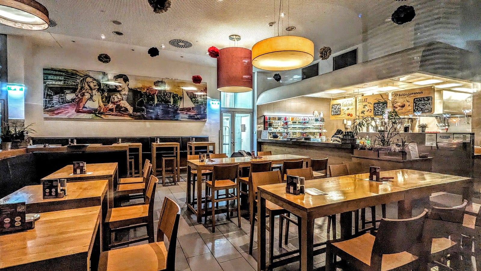Cafe-Restaurant-Catering Lunchtime