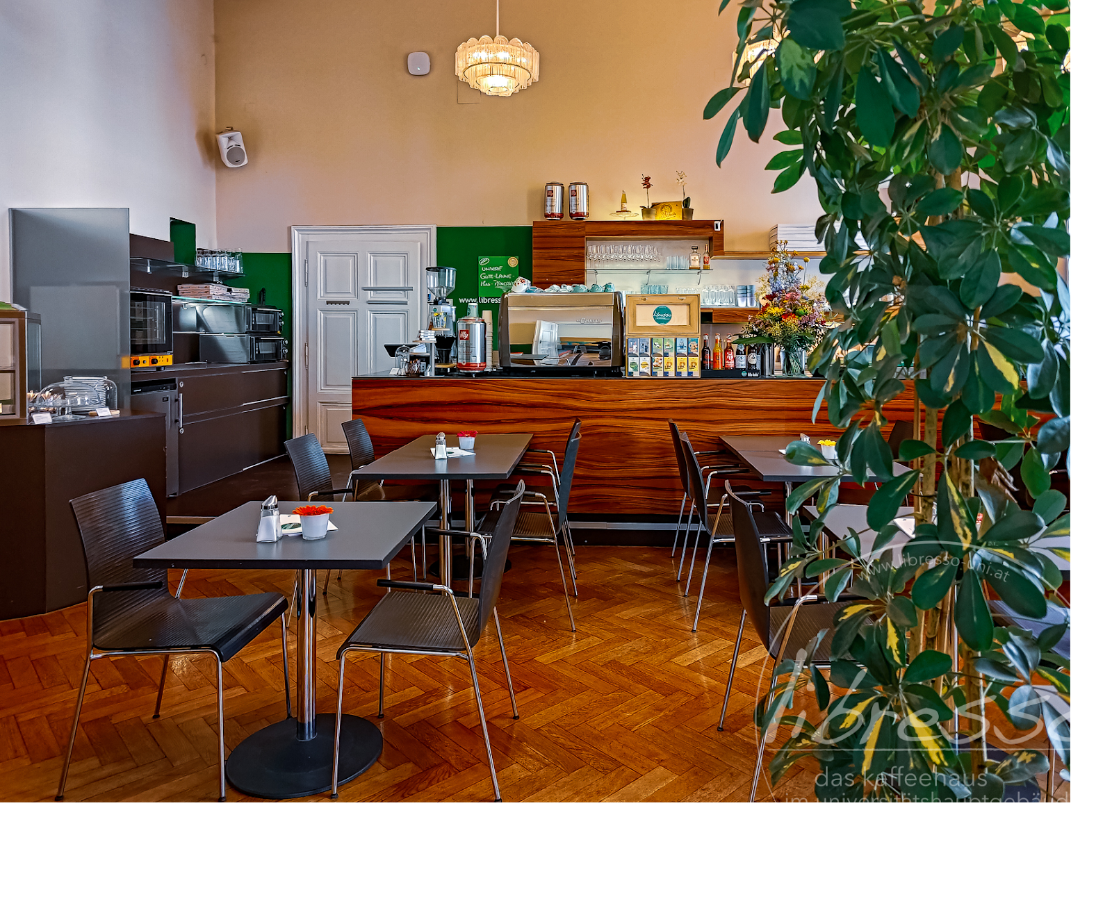 LIBRESSO - KAFFEEHAUS IM UNIVERSITÄTSHAUPTGEBÄUDE