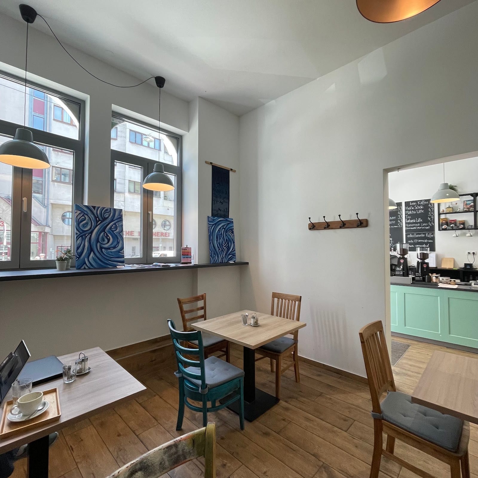 Anns Café