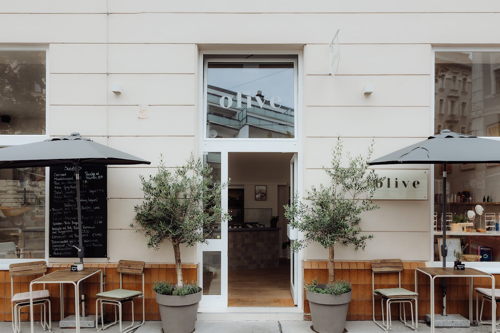 olive café & concept store