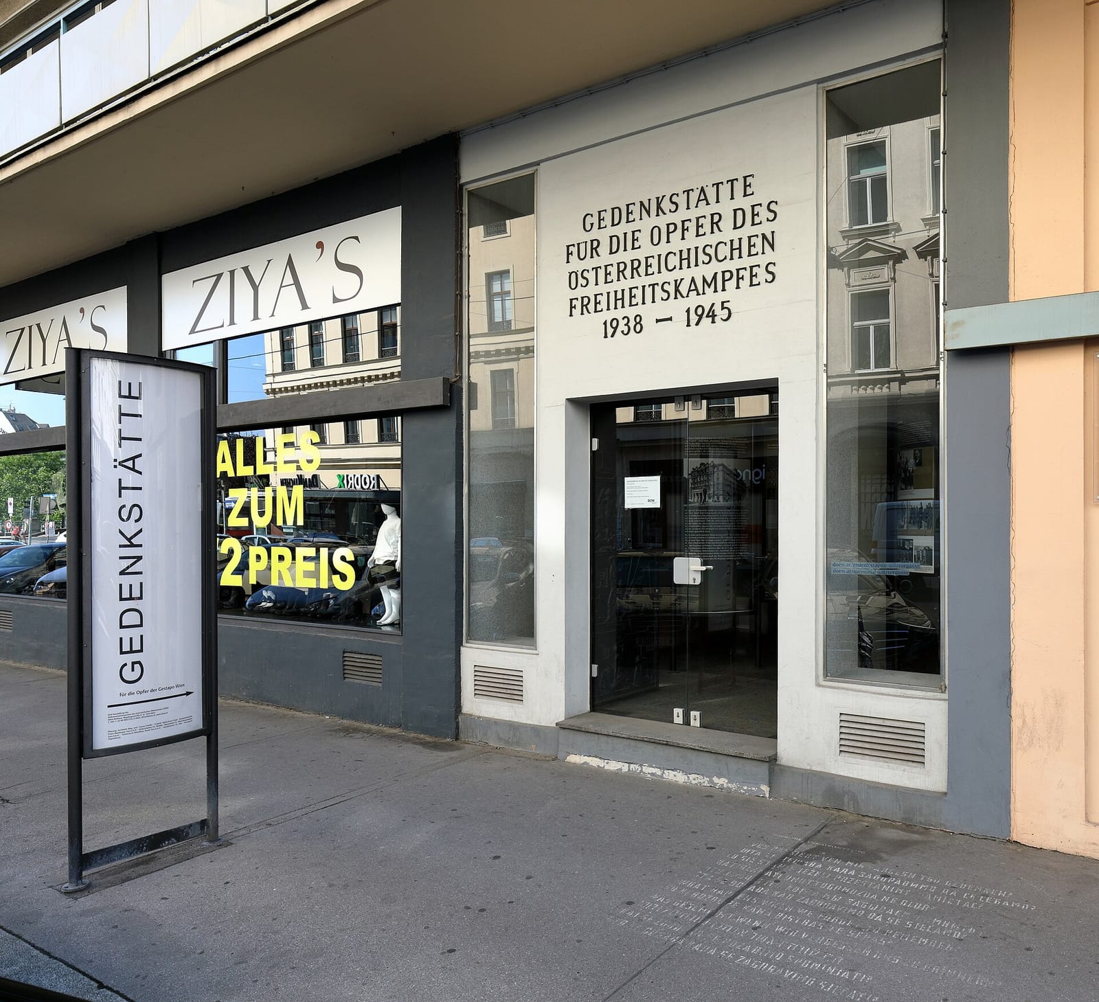 Café LIEBEN WIR Coffee Concept Store photo 3