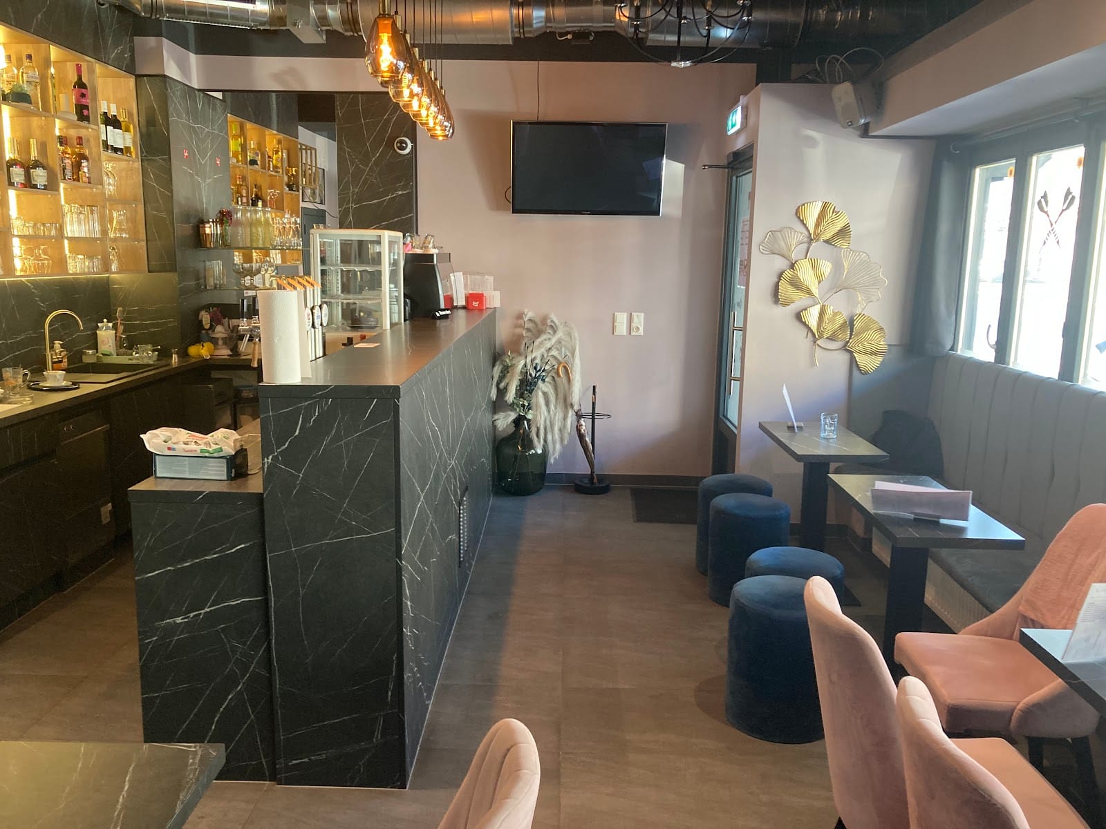 Cafe Legend4