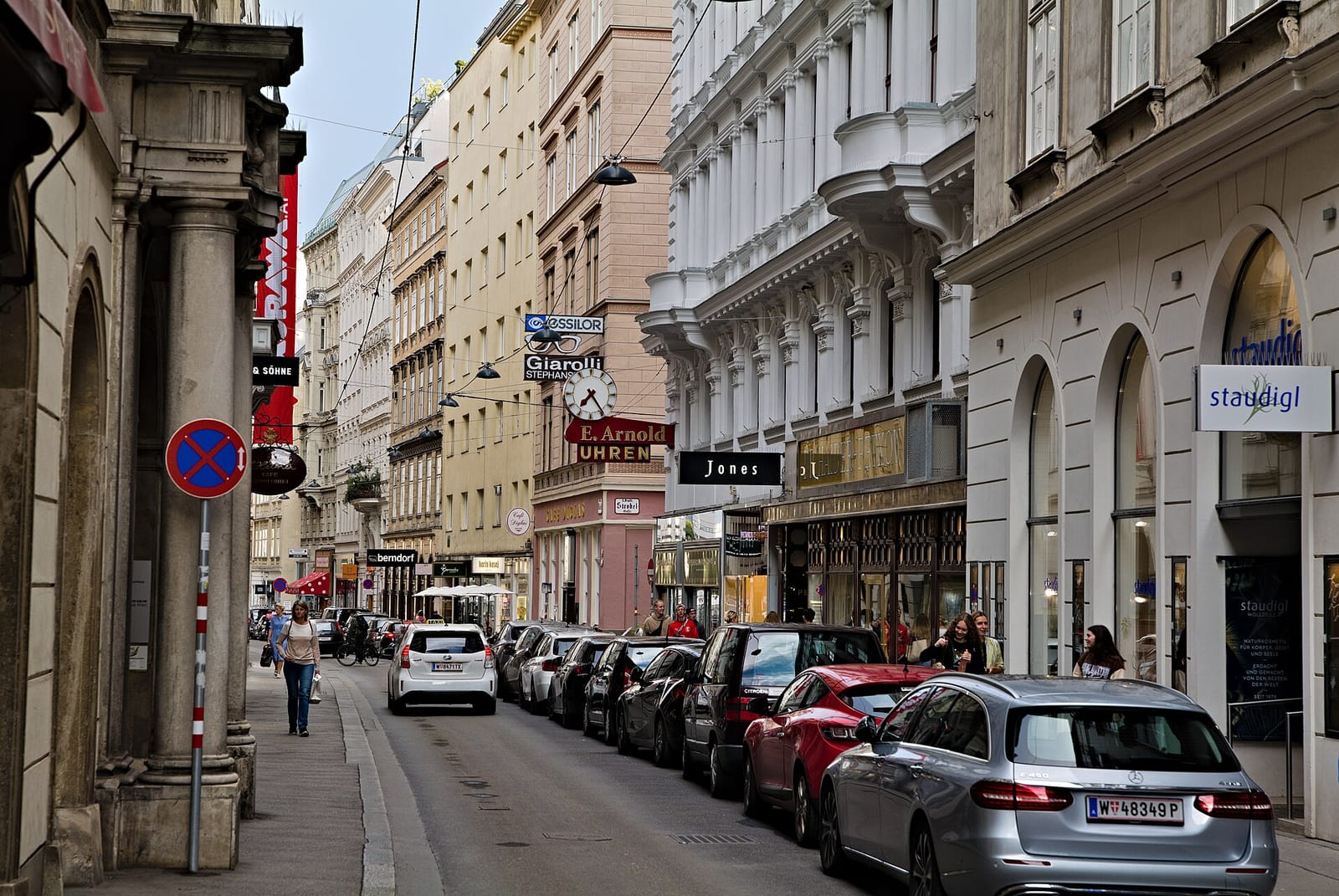 K.u.K. Hofzuckerbäcker L. Heiner Wollzeile, Cafe-Konditorei photo 6