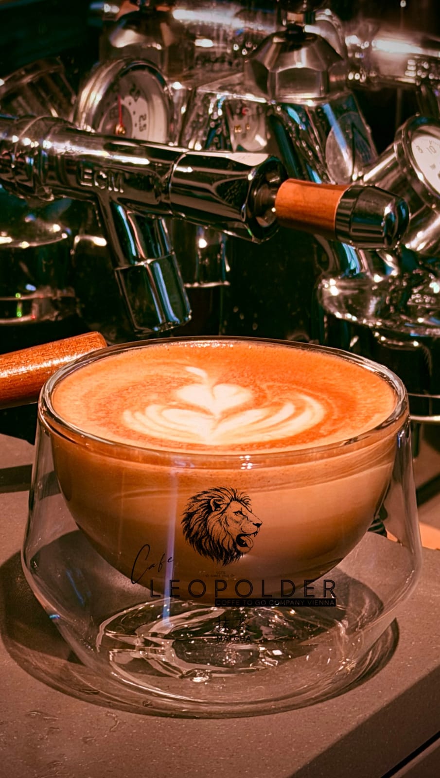 Leopolder coffee to go company I Kaffee, Matcha & Sandwiches.