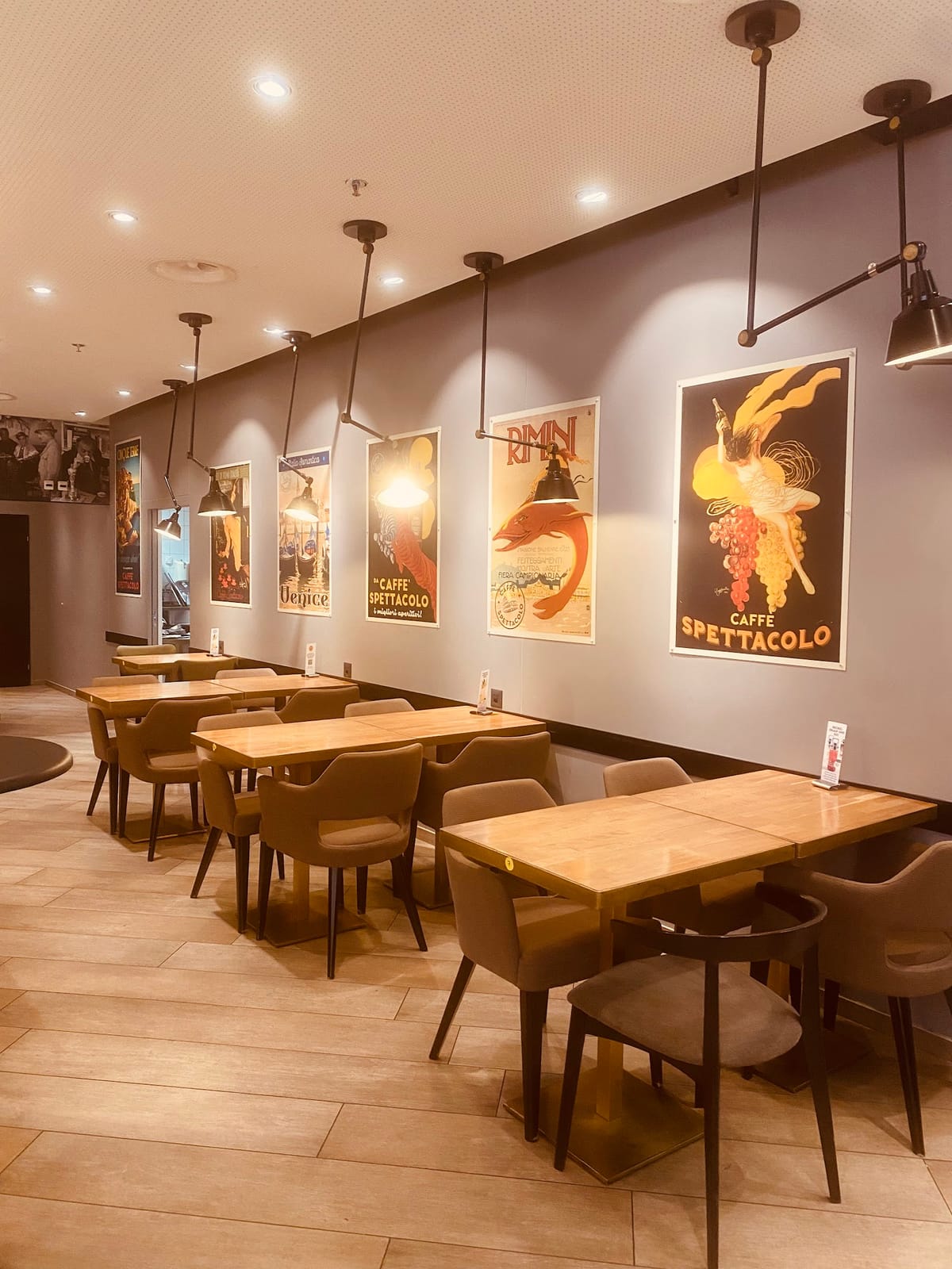 Caffè Spettacolo Luzern SBB