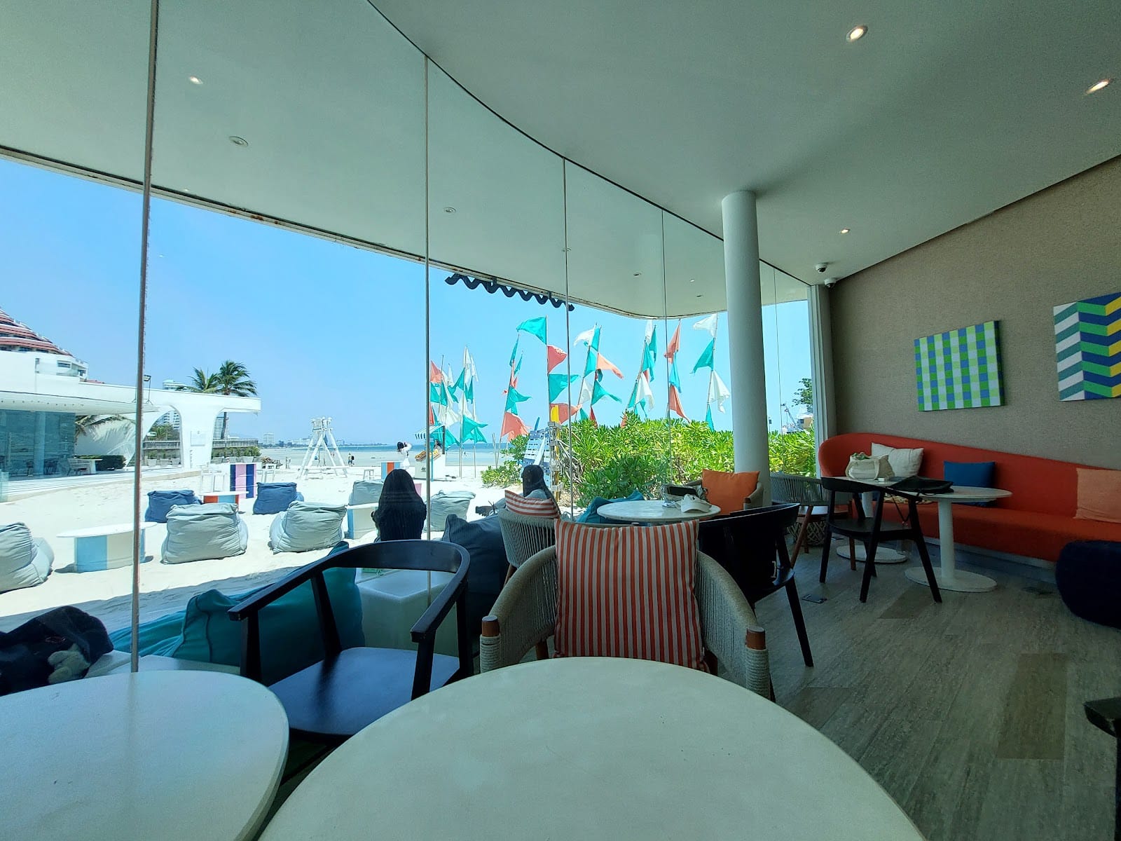 Skoop Beach Café Hua Hin