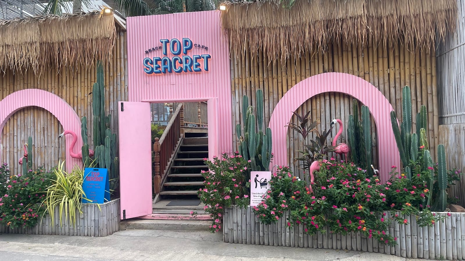 Top Seacret Beach Cafe
