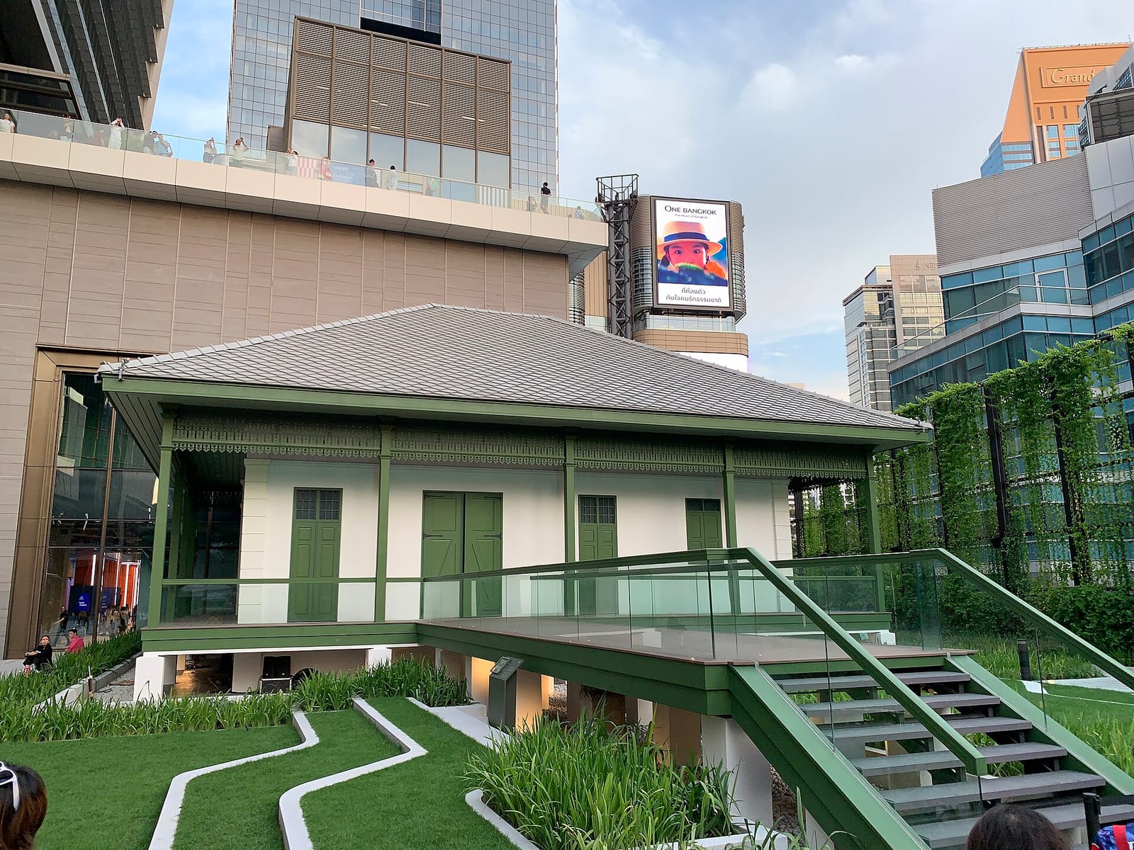 RISE COFFEE - One Bangkok photo 4