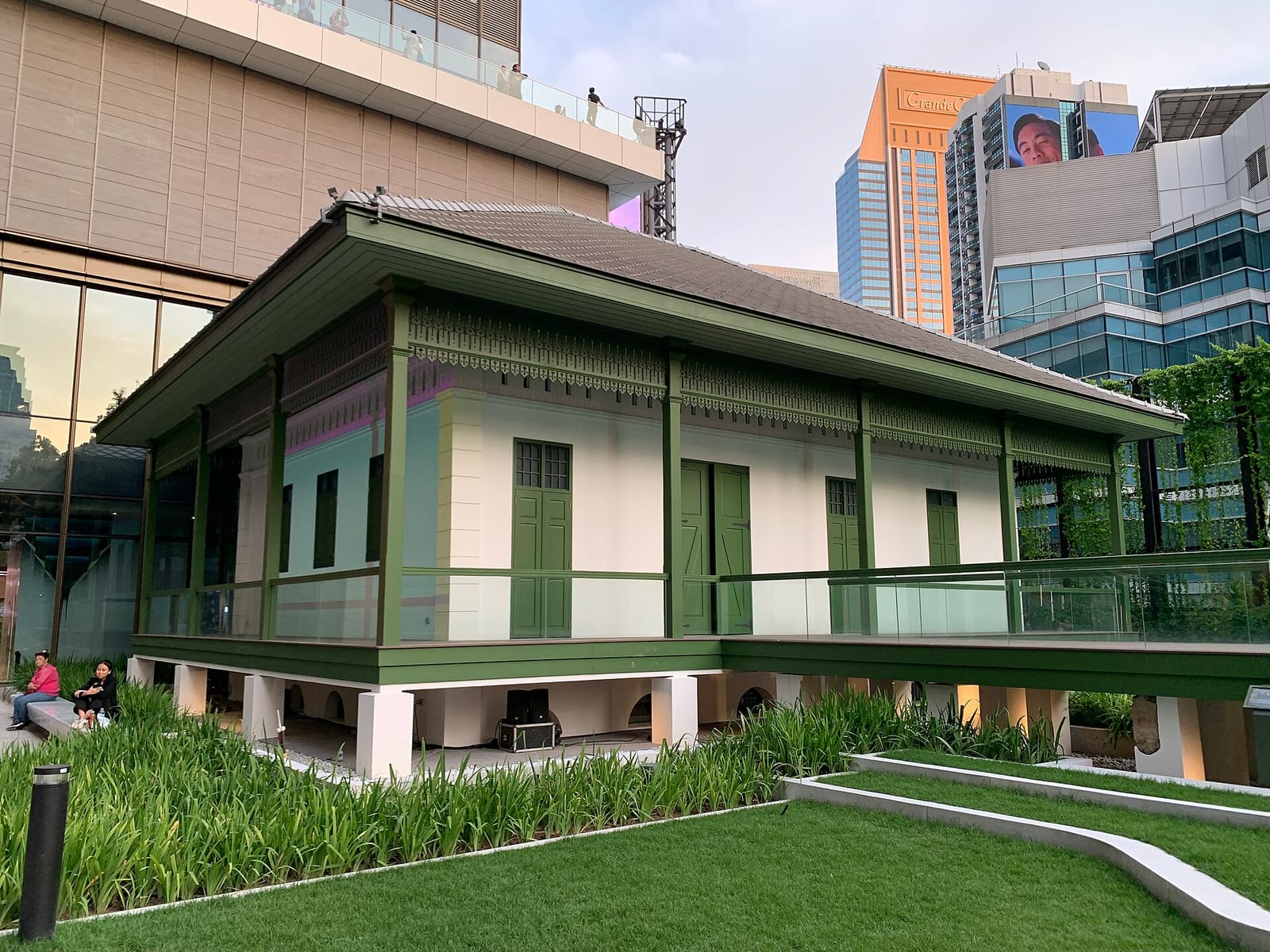 RISE COFFEE - One Bangkok photo 5