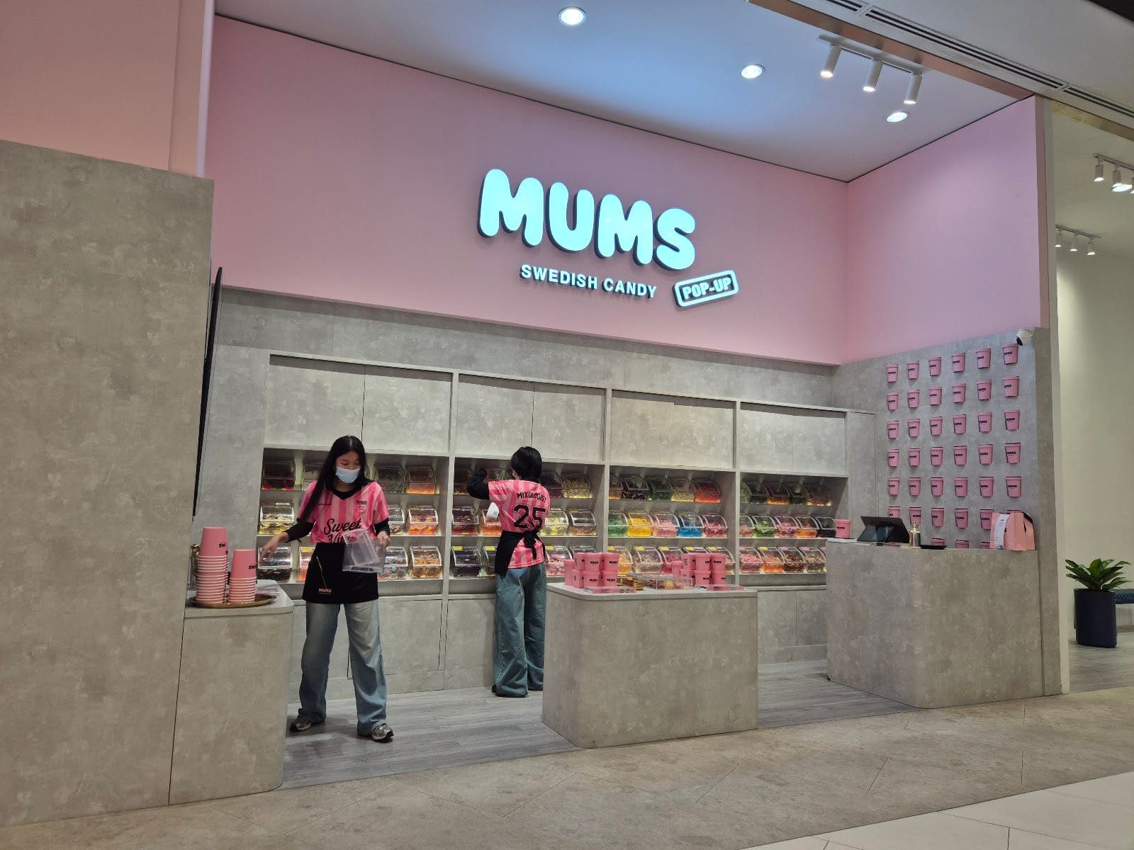 MUMS